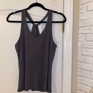 Athleta twist open back